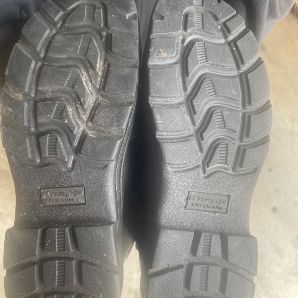 Work boots - Picture 3 of 3